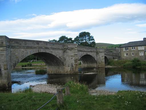 08_29-1.jpg - After camping at Appletreewick, this is the bridge at Burnsall